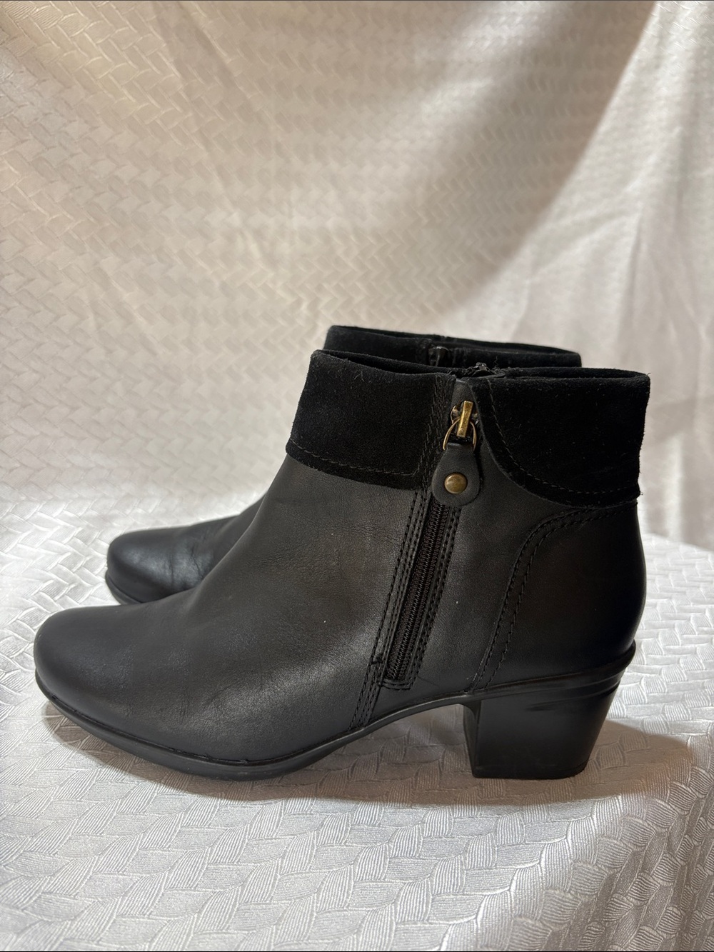 Clark’s Women's Black Leather Ankle Boots with Side Zip